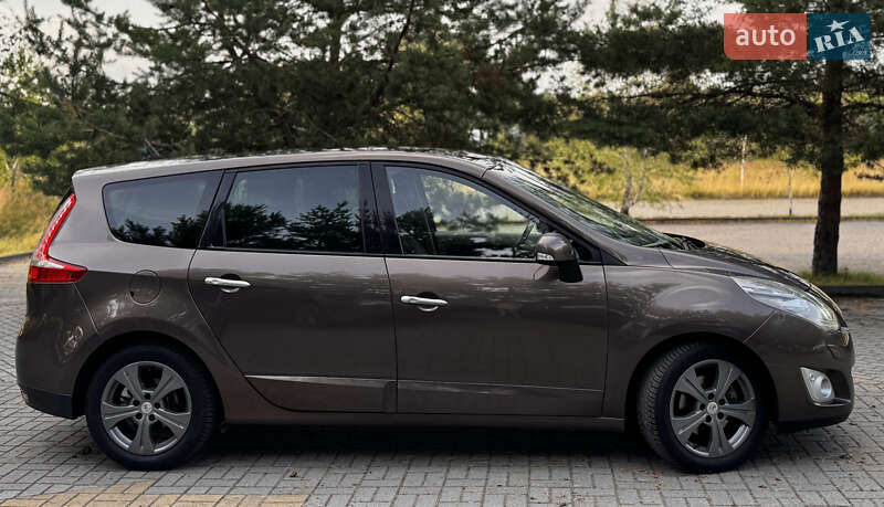 Минивэн Renault Grand Scenic 2010 в Дрогобыче