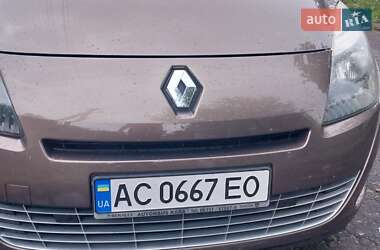 Минивэн Renault Grand Scenic 2009 в 