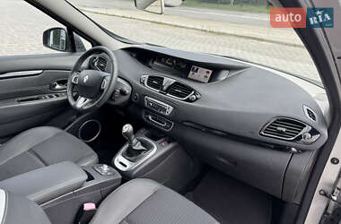 Минивэн Renault Grand Scenic 2012 в 