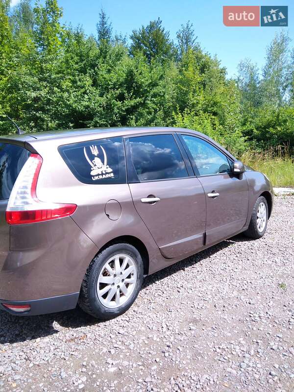 Минивэн Renault Grand Scenic 2010 в Бориславе