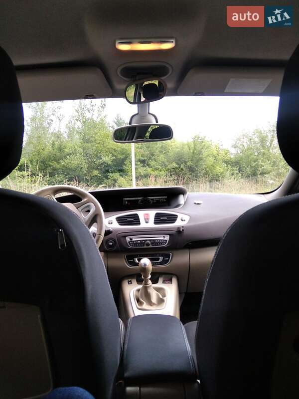 Минивэн Renault Grand Scenic 2010 в Бориславе