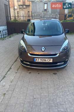 Мінівен Renault Grand Scenic 2012 в 