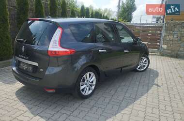 Минивэн Renault Grand Scenic 2011 в 
