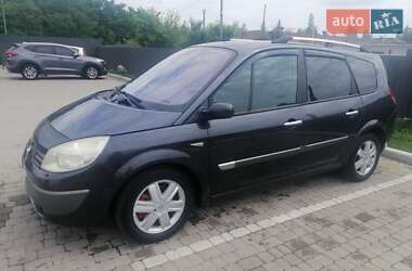 Минивэн Renault Grand Scenic 2004 в 