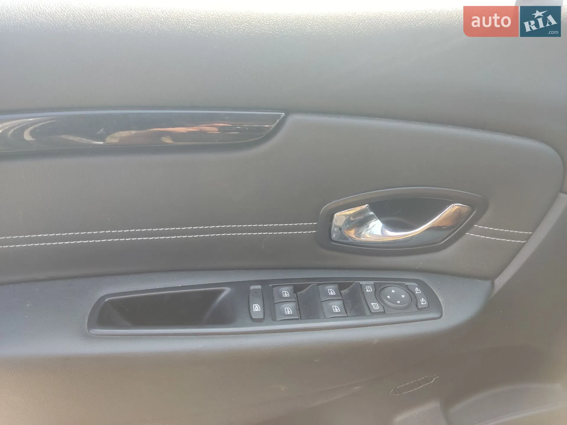 2015 Renault Scenic - мініатюра 21