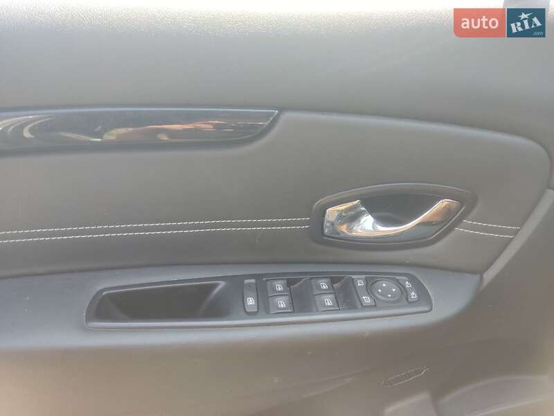 Минивэн Renault Grand Scenic 2015 в Одессе фото 22 Минивэн Renault Grand Scenic 2015 в Одессе