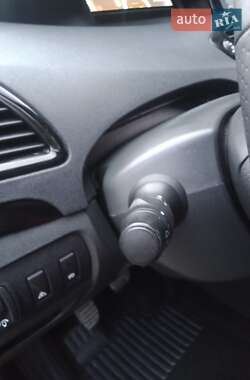 Минивэн Renault Grand Scenic 2012 в 