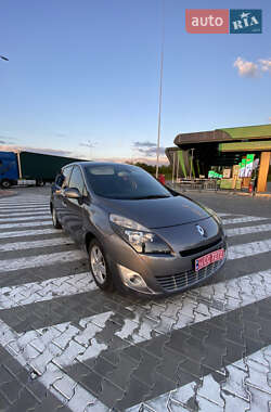 Минивэн Renault Grand Scenic 2011 в Стрые