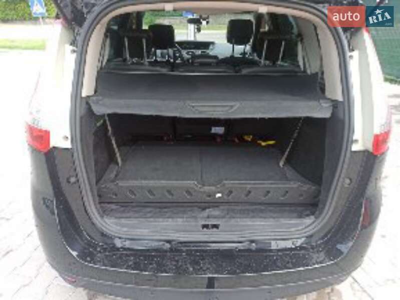 Минивэн Renault Grand Scenic 2015 в Киеве