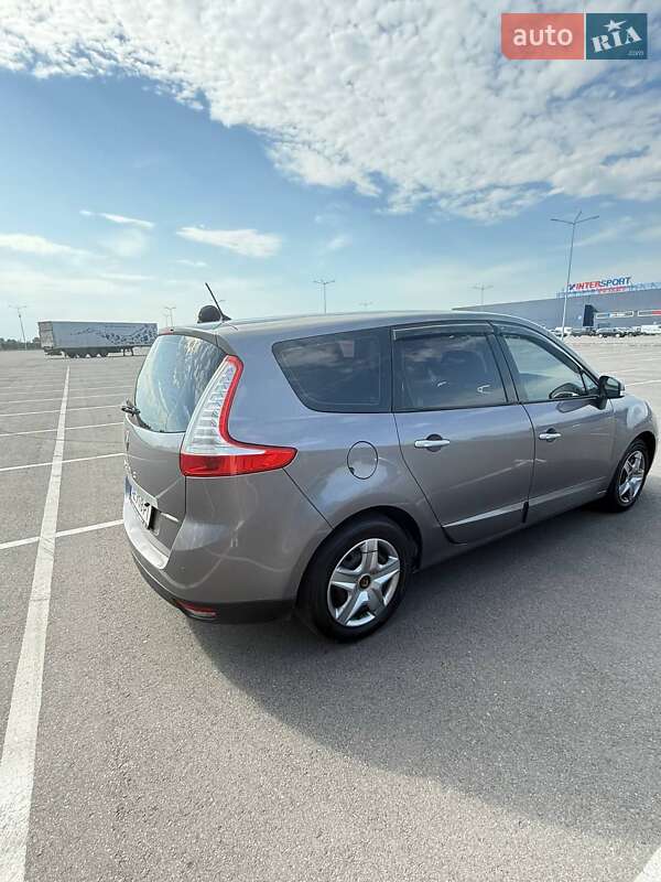 Минивэн Renault Grand Scenic 2009 в Подгородном