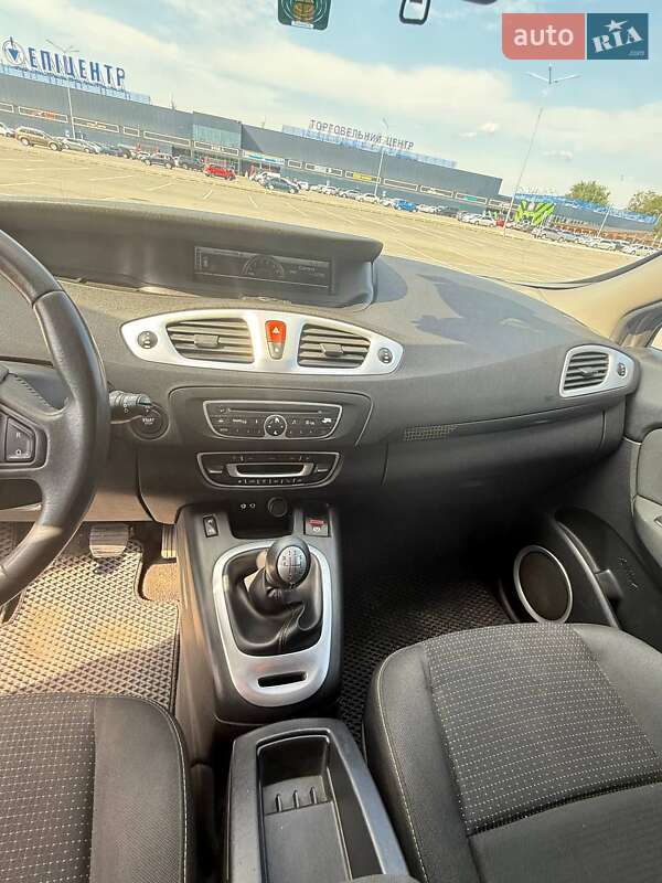 Минивэн Renault Grand Scenic 2009 в Подгородном