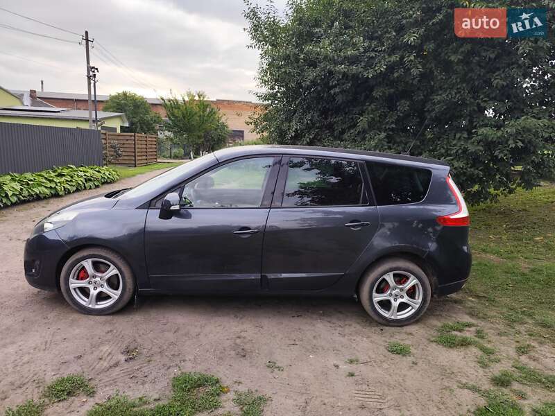 Мінівен Renault Grand Scenic 2010 в Нововолинську