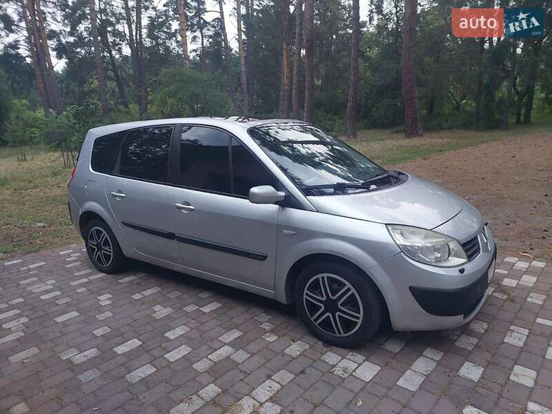 Renault Grand Scenic 2006