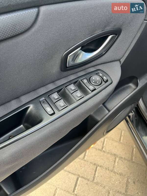 Мінівен Renault Grand Scenic 2011 в Івано-Франківську