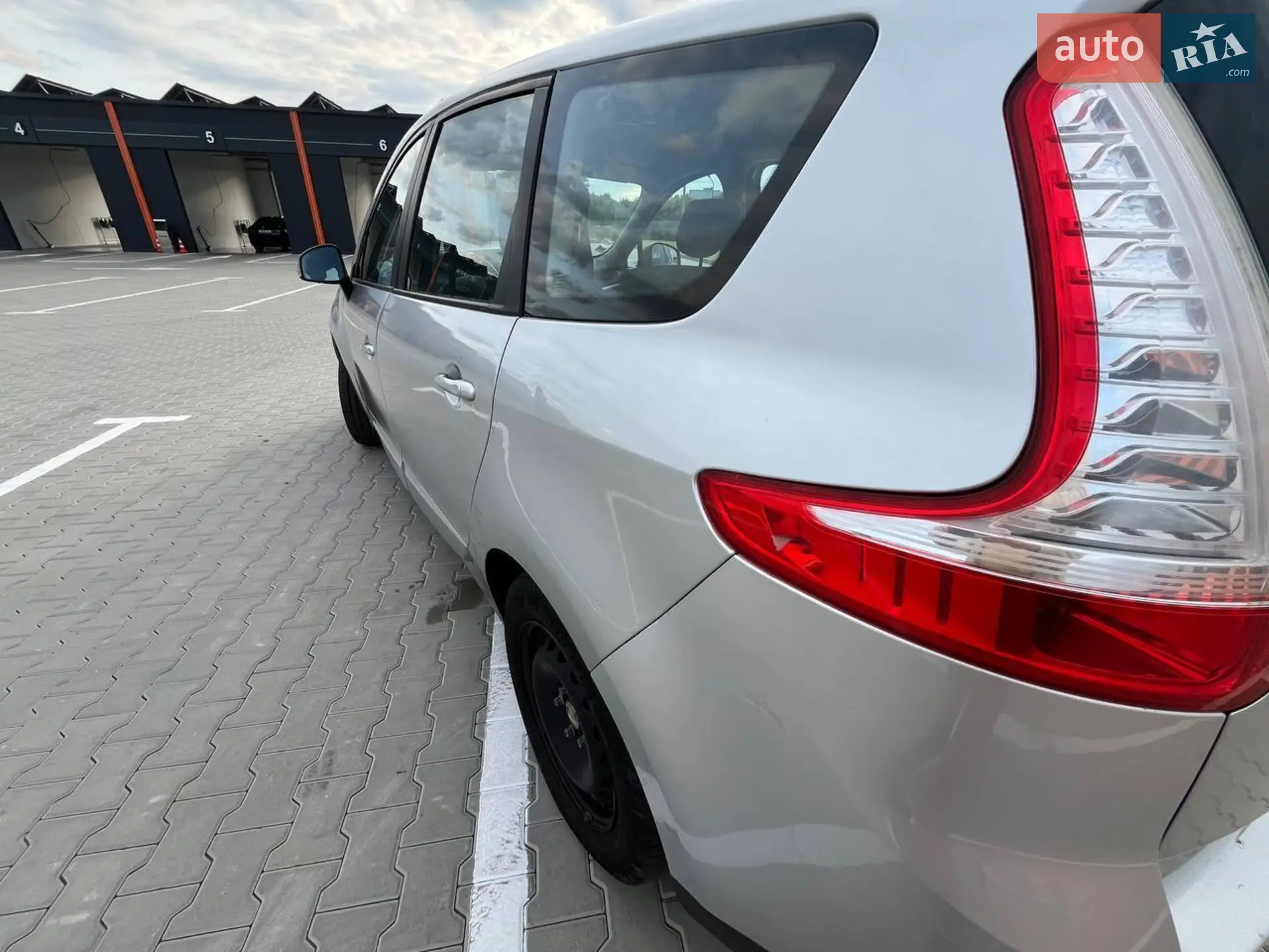2011 Renault Scenic - мініатюра 24