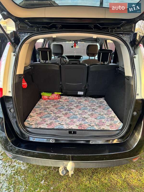 Мінівен Renault Grand Scenic 2011 в Івано-Франківську