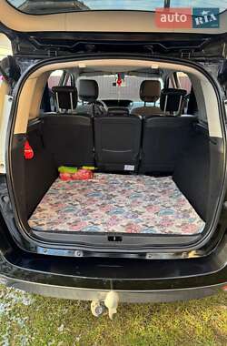 Минивэн Renault Grand Scenic 2011 в 