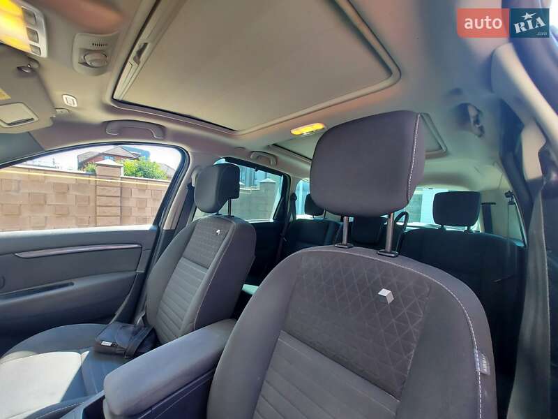 Мінівен Renault Grand Scenic 2015 в Луцьку