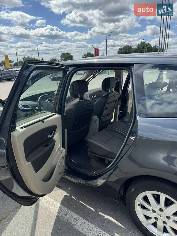 Минивэн Renault Grand Scenic 2010 в Лозовой