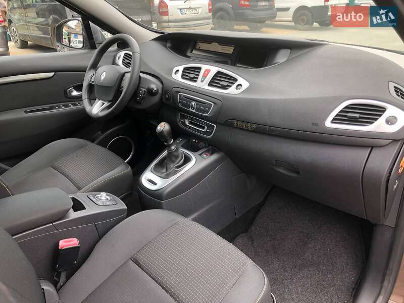 Минивэн Renault Grand Scenic 2011 в Ковеле