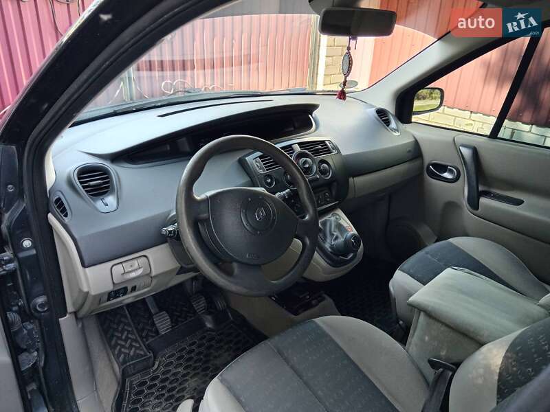 Минивэн Renault Grand Scenic 2005 в Грицеве