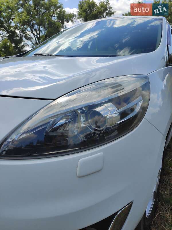 Минивэн Renault Grand Scenic 2013 в Ромнах