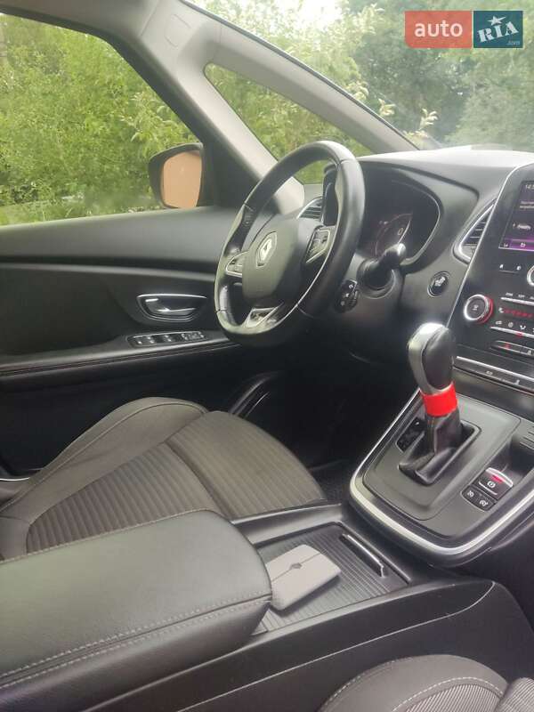 Мінівен Renault Grand Scenic 2017 в Полтаві фото 15 Мінівен Renault Grand Scenic 2017 в Полтаві