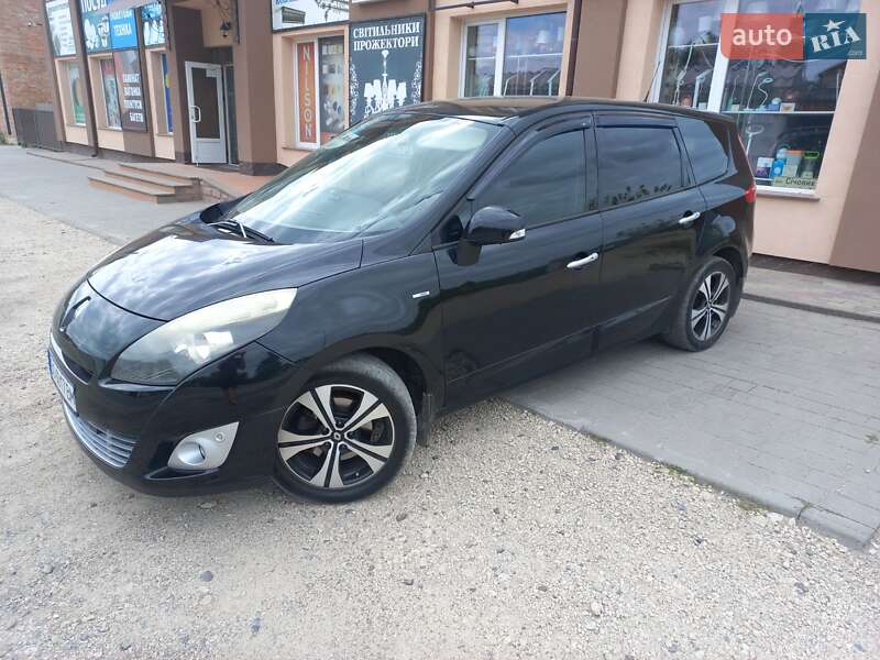 Renault Grand Scenic 2011