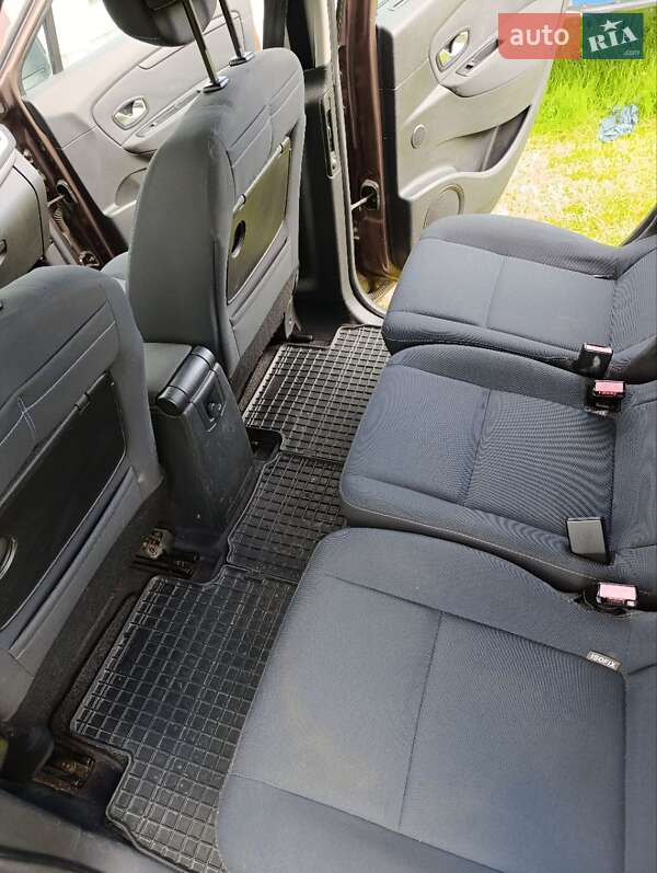 Минивэн Renault Grand Scenic 2010 в Каменке-Бугской