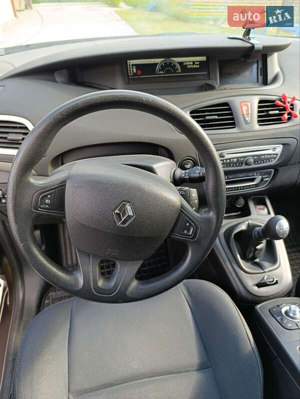 Минивэн Renault Grand Scenic 2010 в Каменке-Бугской