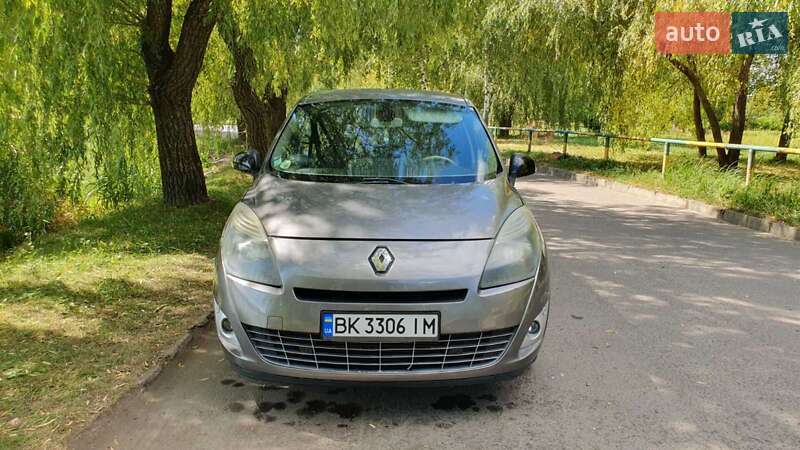 Мінівен Renault Grand Scenic 2011 в Рівному