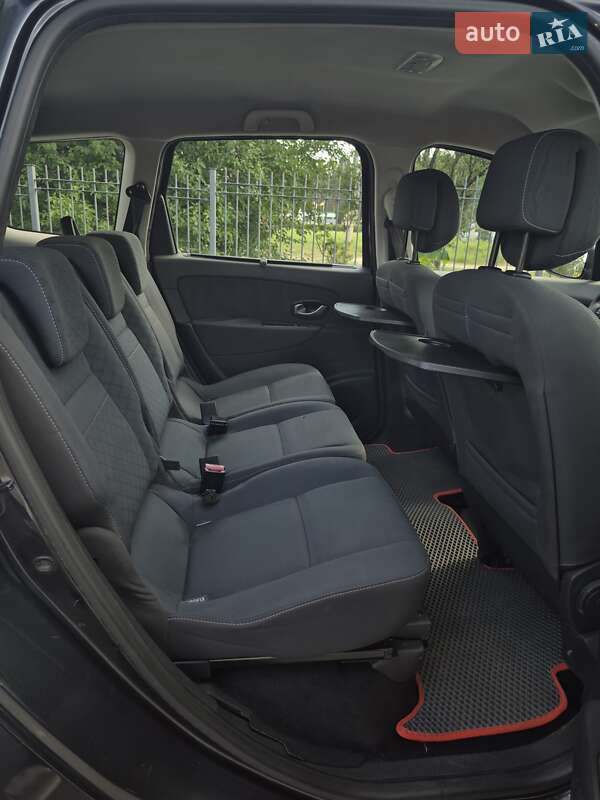 Минивэн Renault Grand Scenic 2010 в Вишневом
