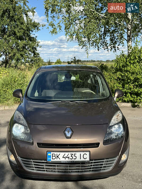 Минивэн Renault Grand Scenic 2009 в Ровно