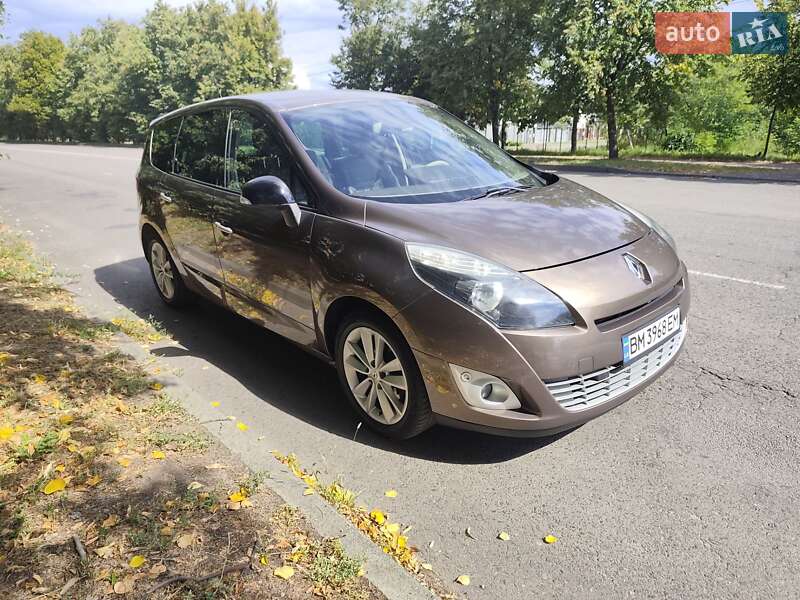 Renault Grand Scenic 2011
