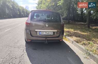 Минивэн Renault Grand Scenic 2011 в 