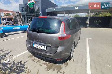 Минивэн Renault Grand Scenic 2013 в 