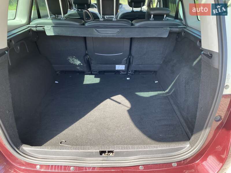 Минивэн Renault Grand Scenic 2013 в Староконстантинове