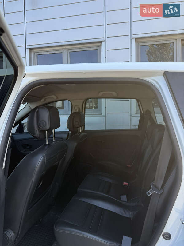 Мінівен Renault Grand Scenic 2011 в Дніпрі