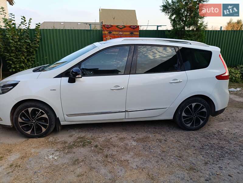 Мінівен Renault Grand Scenic 2015 в Пустомитах