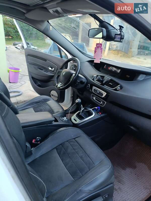 Мінівен Renault Grand Scenic 2015 в Пустомитах