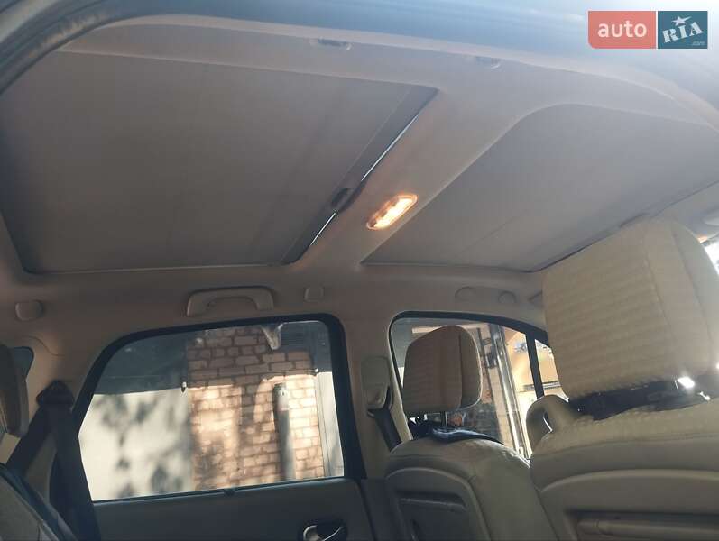 Мінівен Renault Grand Scenic 2004 в Кривому Розі фото 14 Мінівен Renault Grand Scenic 2004 в Кривому Розі