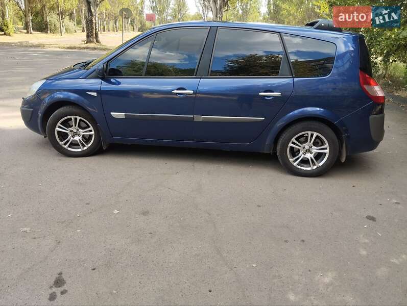 Renault Grand Scenic 2004