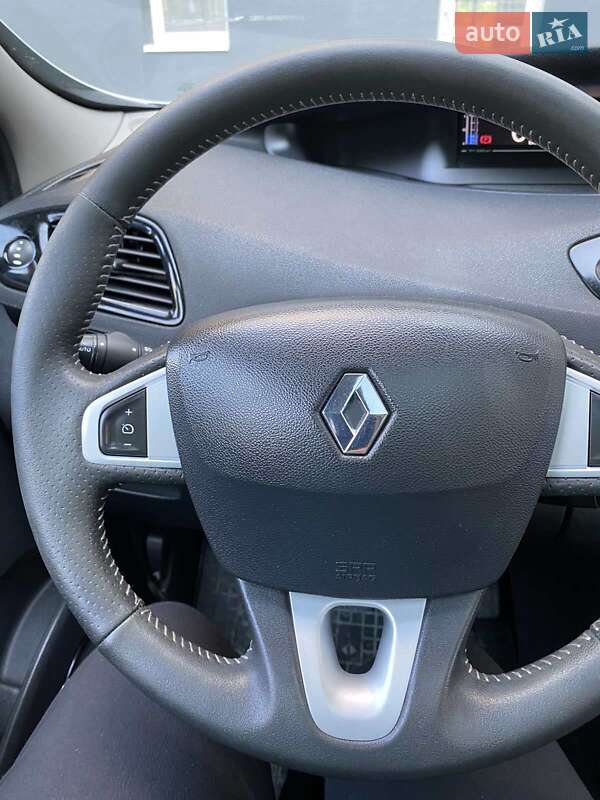 Мінівен Renault Grand Scenic 2013 в Івано-Франківську