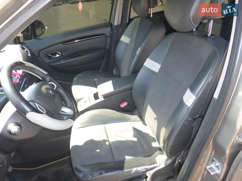 Мінівен Renault Grand Scenic 2011 в Одесі фото 19 Мінівен Renault Grand Scenic 2011 в Одесі