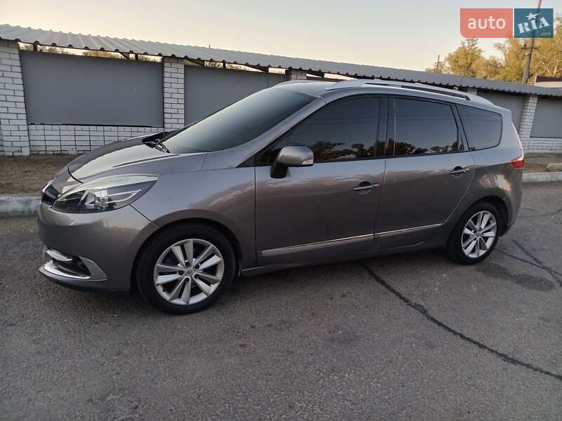 Renault Grand Scenic 2012