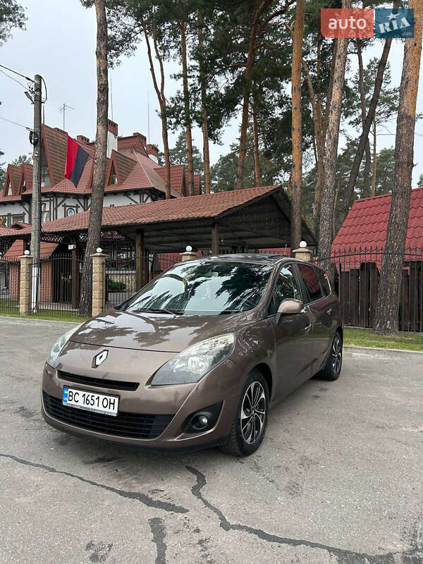 Renault Grand Scenic 2011