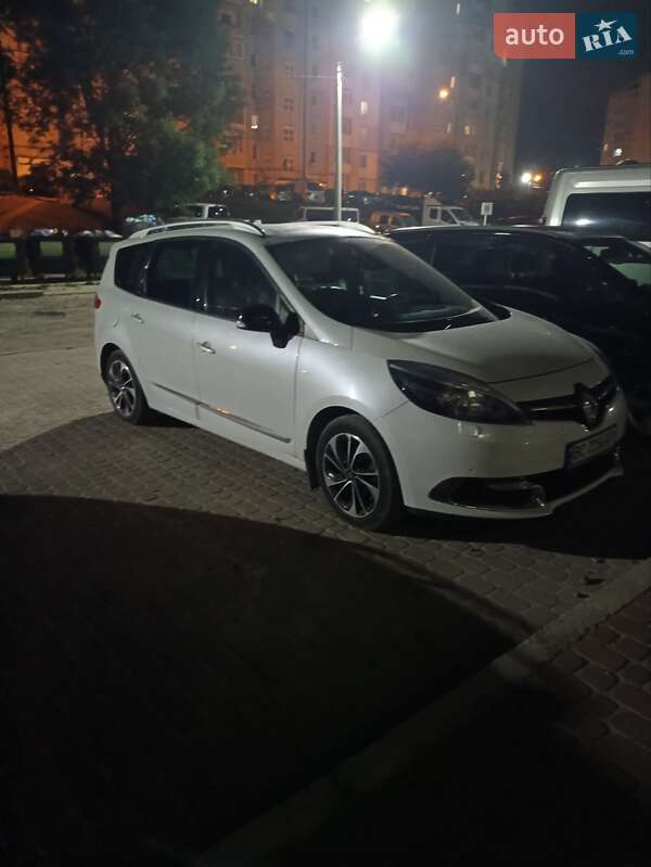 Мінівен Renault Grand Scenic 2015 в Пустомитах