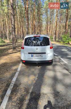 Минивэн Renault Grand Scenic 2013 в 