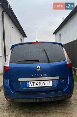 Минивэн Renault Grand Scenic 2010 в 