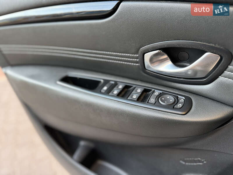 Минивэн Renault Grand Scenic 2011 в Киеве